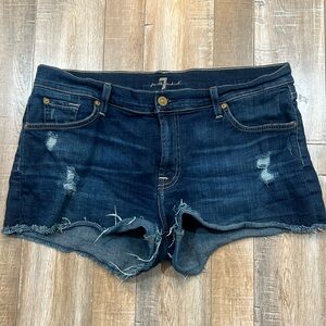 7 For All Man Kind Jean shorts SZ 32. Excellent Condition.  Stretchy